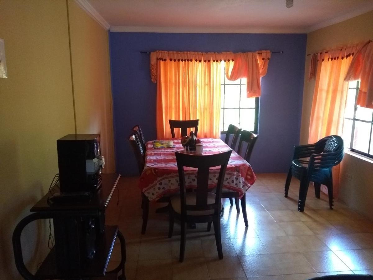 Posada Nativa Miss Casira San Andrés 외부 사진